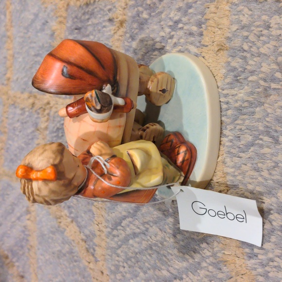 Goebel Hummel Figures, Doll Mother and Sister TMK 6 - Picture 2 of 16